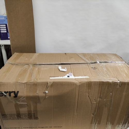 Ecost customer return Terry, JLine 268, closet with two doors, 3 shelves, for indoor and outdoor use