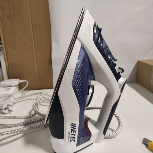 Ecost customer return Imetec ZeroCalc Z3 3500 Steam Iron with Anticalcare Technology, MultiHole Sta