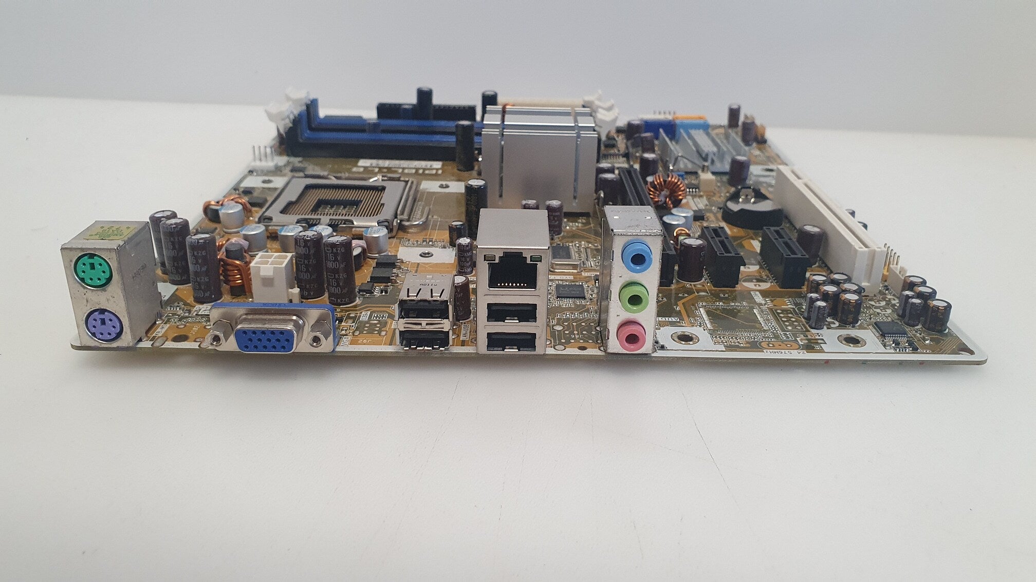 ASUS IPIBL-LB Motherboard