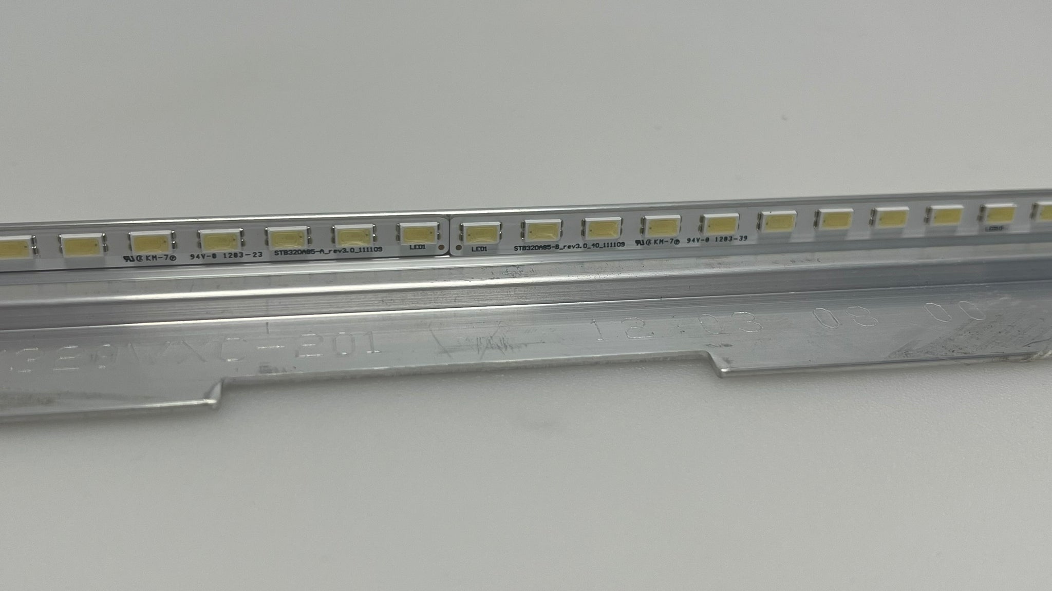 STB320A85-A_REV3.0_111109 LED for DANTAX TV HW320WXC-201 