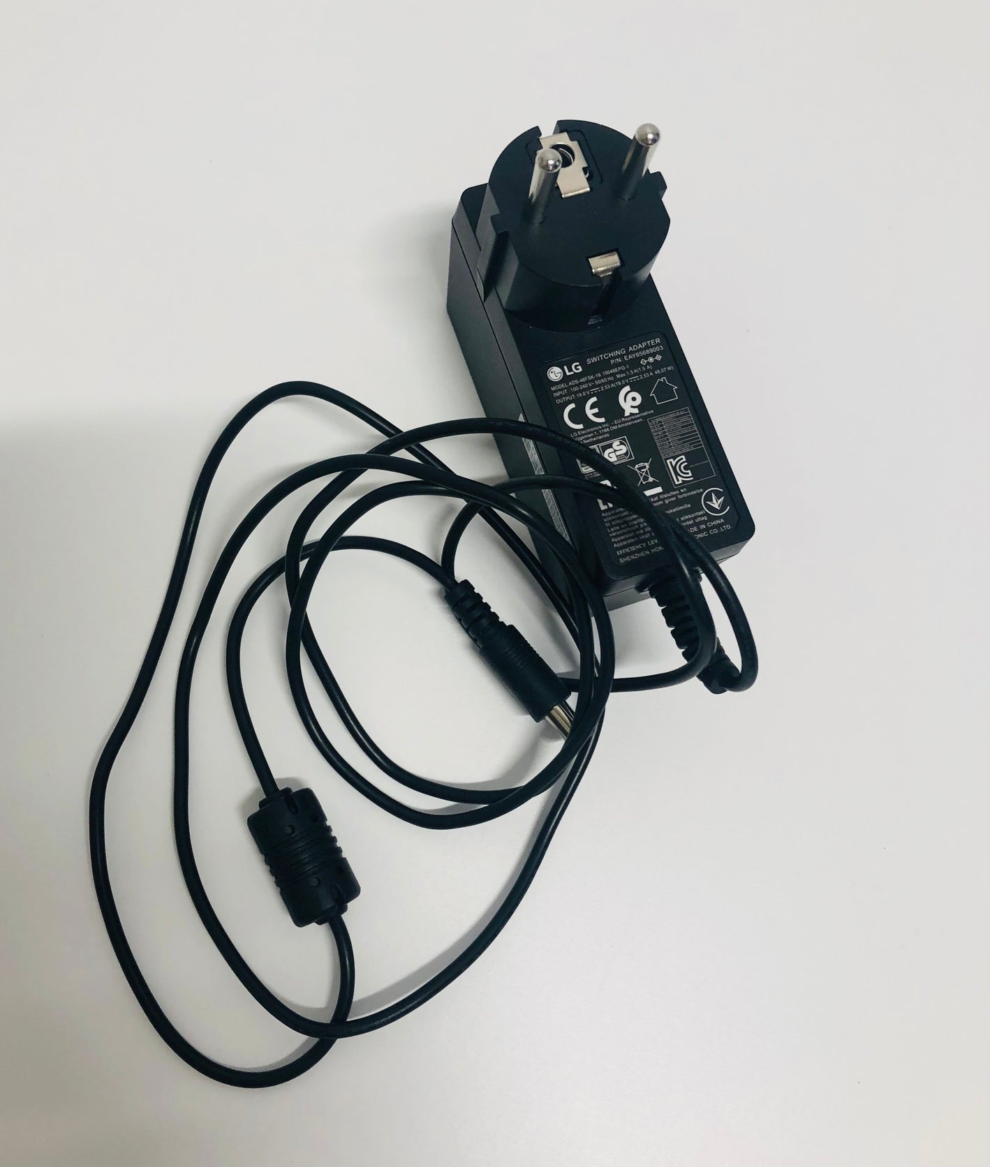 LG switching adapter EAY65689003 ADS-48FSK-19 19048EPG-1 