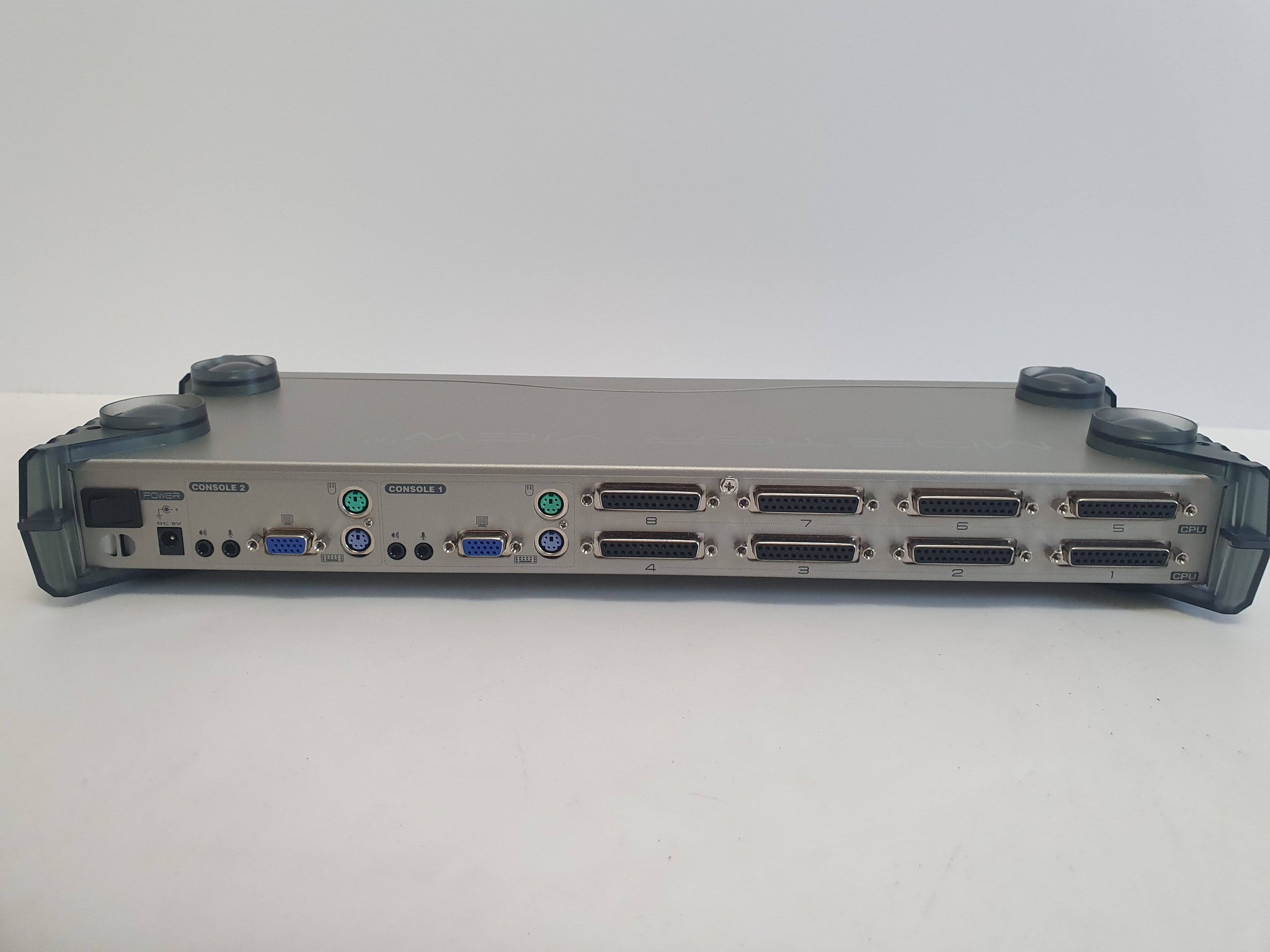 Aten 2-Console 8-Port PS/2 VGA/Audio KVM Switch