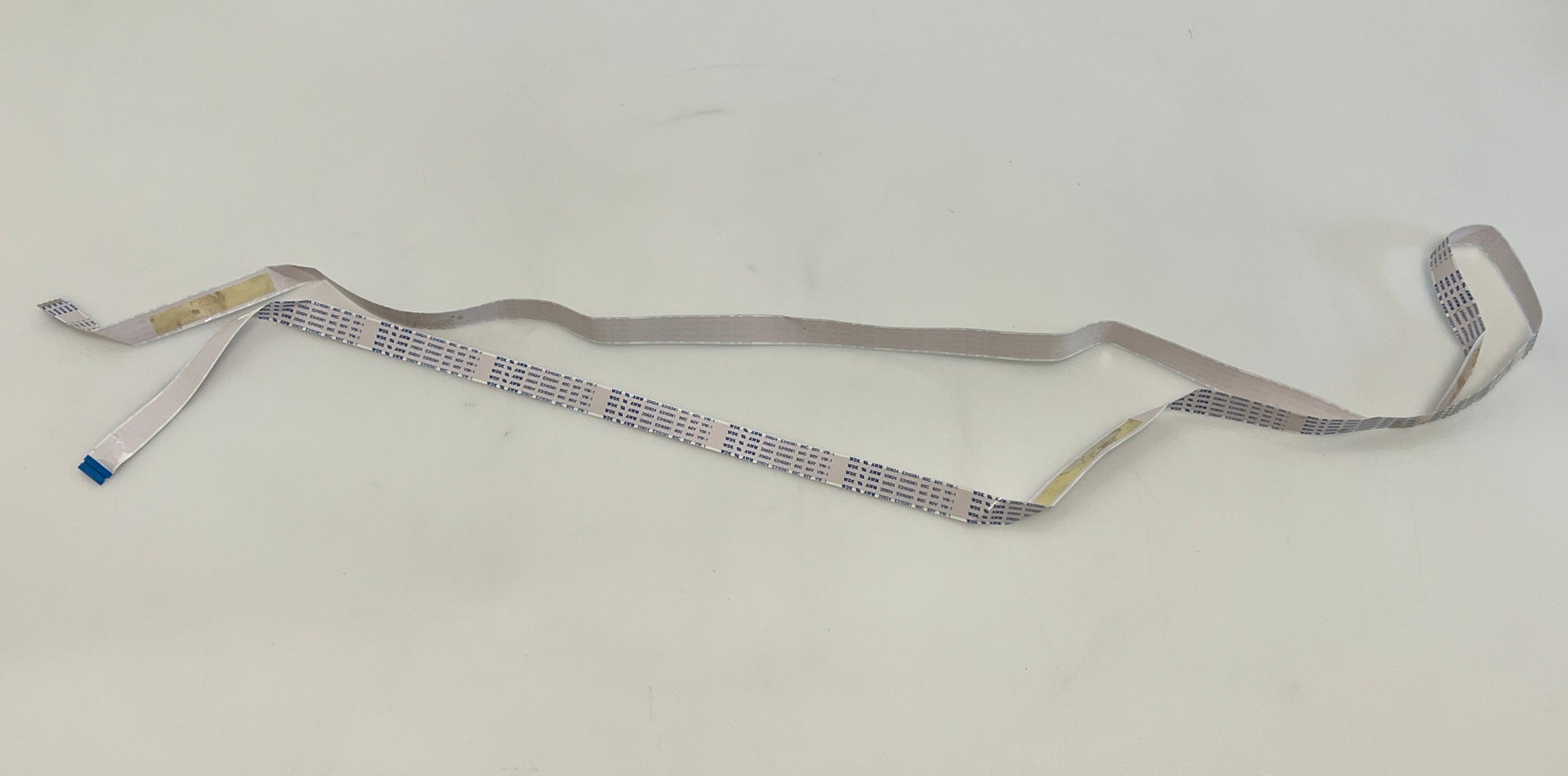 LVDS Cable WDK AWM 20624 E3140361 80C 60V VW-1 (L:150cm | W:1,4cm | 26 PIN)