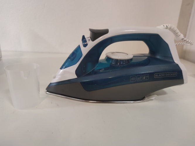 Ecost Customer Return, Black+Decker Blau BXIR2200E Steam Iron 2200 Plastic 370 ml