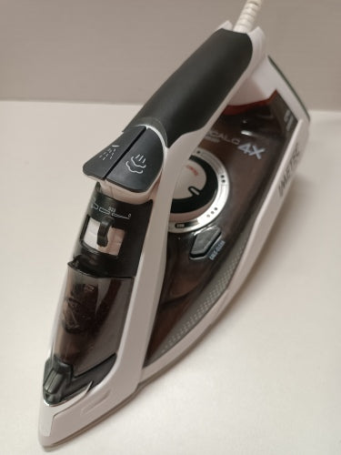 Ecost Customer Return, Imetec ZeroCalc Z3 3700 Steam Iron, Limescale Protection Technology, Ceramic