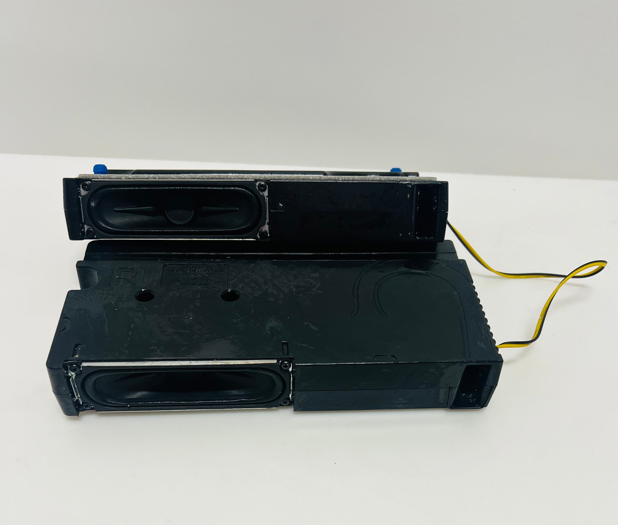Samsung QE55Q70TAT speakers BN96-45632W