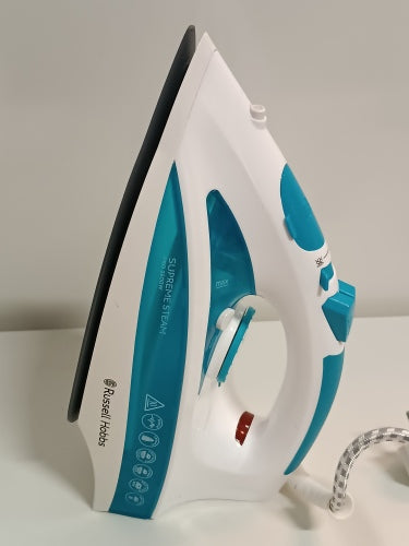 Ecost Customer Return, Russell Hobbs Steam Iron Supreme Steam Pro (2600 watt, 140 g/min extra steam