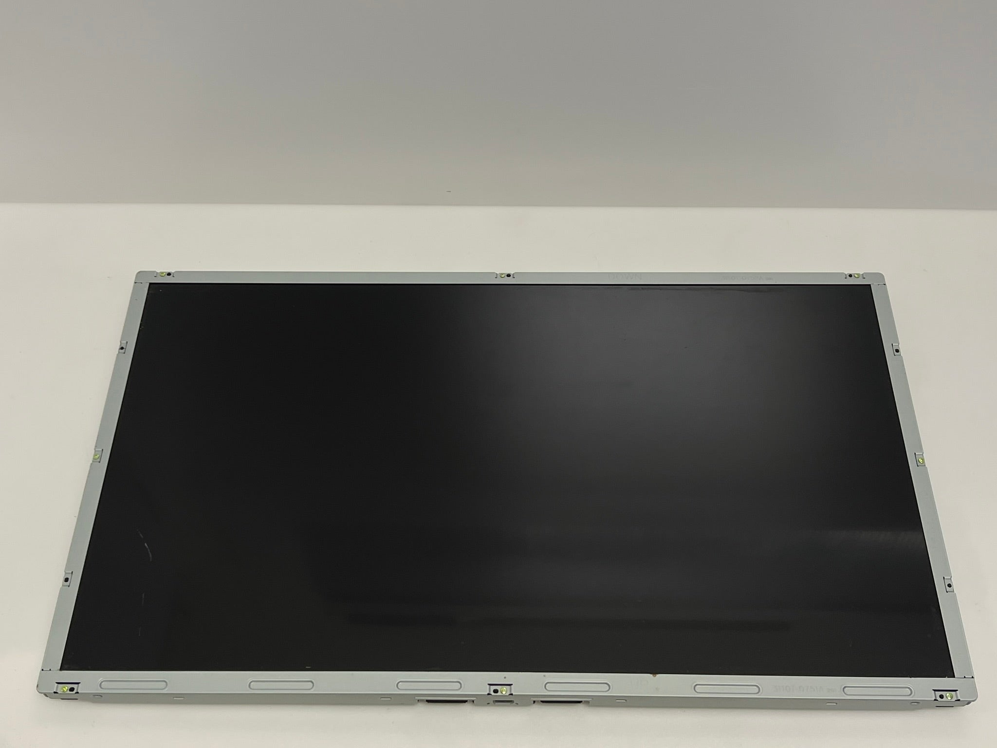 LG Display LC320EUD-SDA2 screen matrix from GRUNDIG 32 VLE 7130 WM