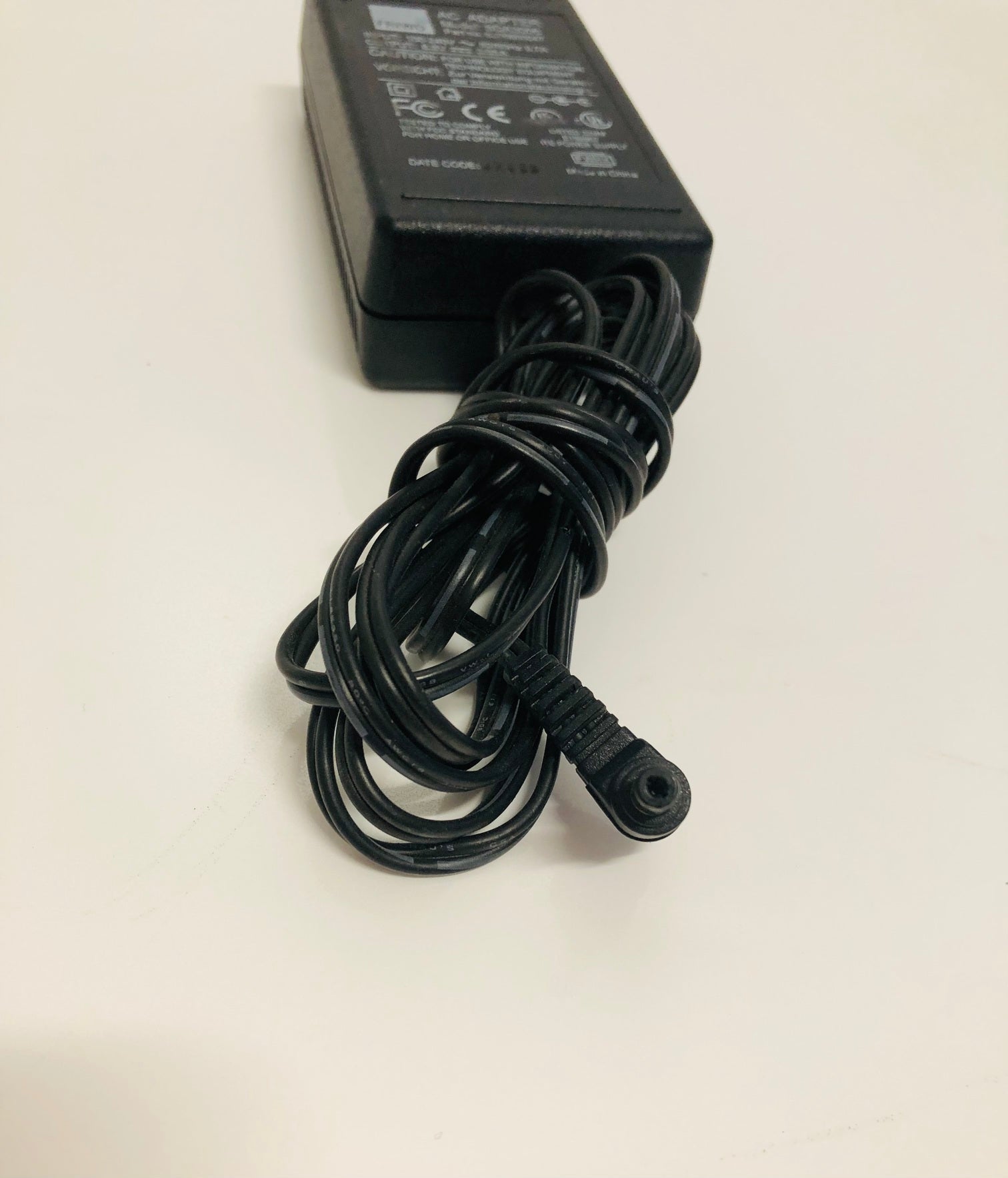 FRIW0 AC ADAPTER SDA3006 PART NO. 5300600047 