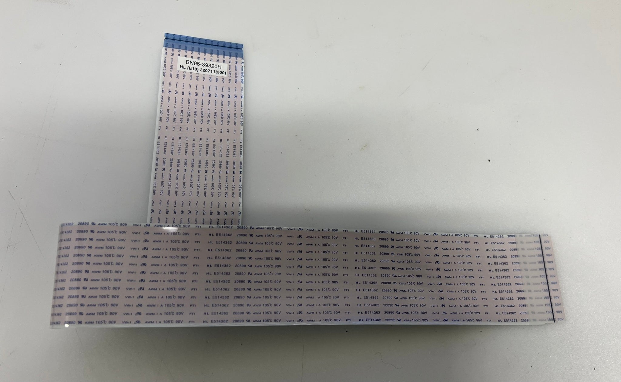 Samsung UE65AU7175U Smart TV Flex Cable - BN96-39820H
