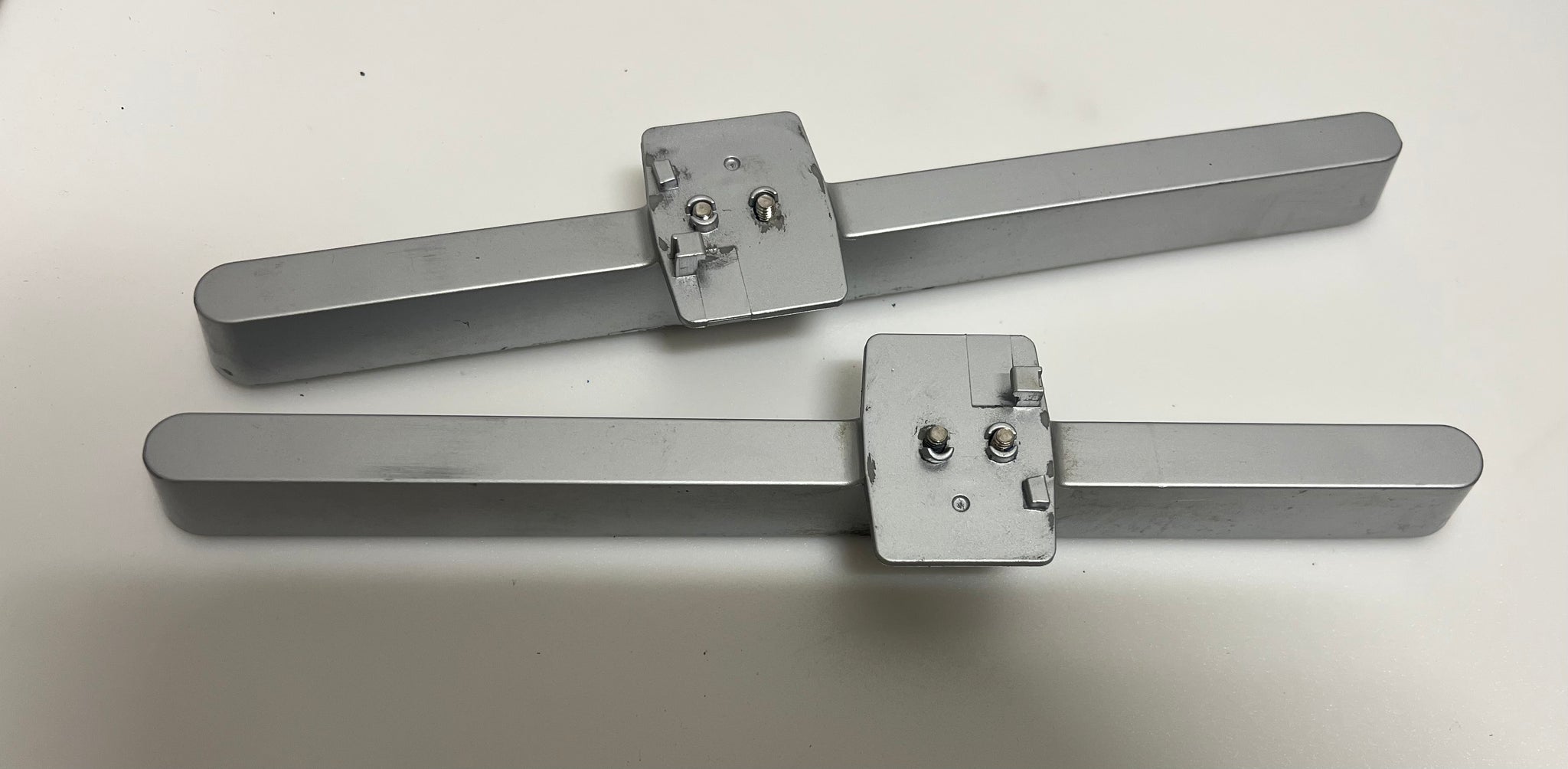 X37T8347021 stand legs for Philips 55PUS6554/12