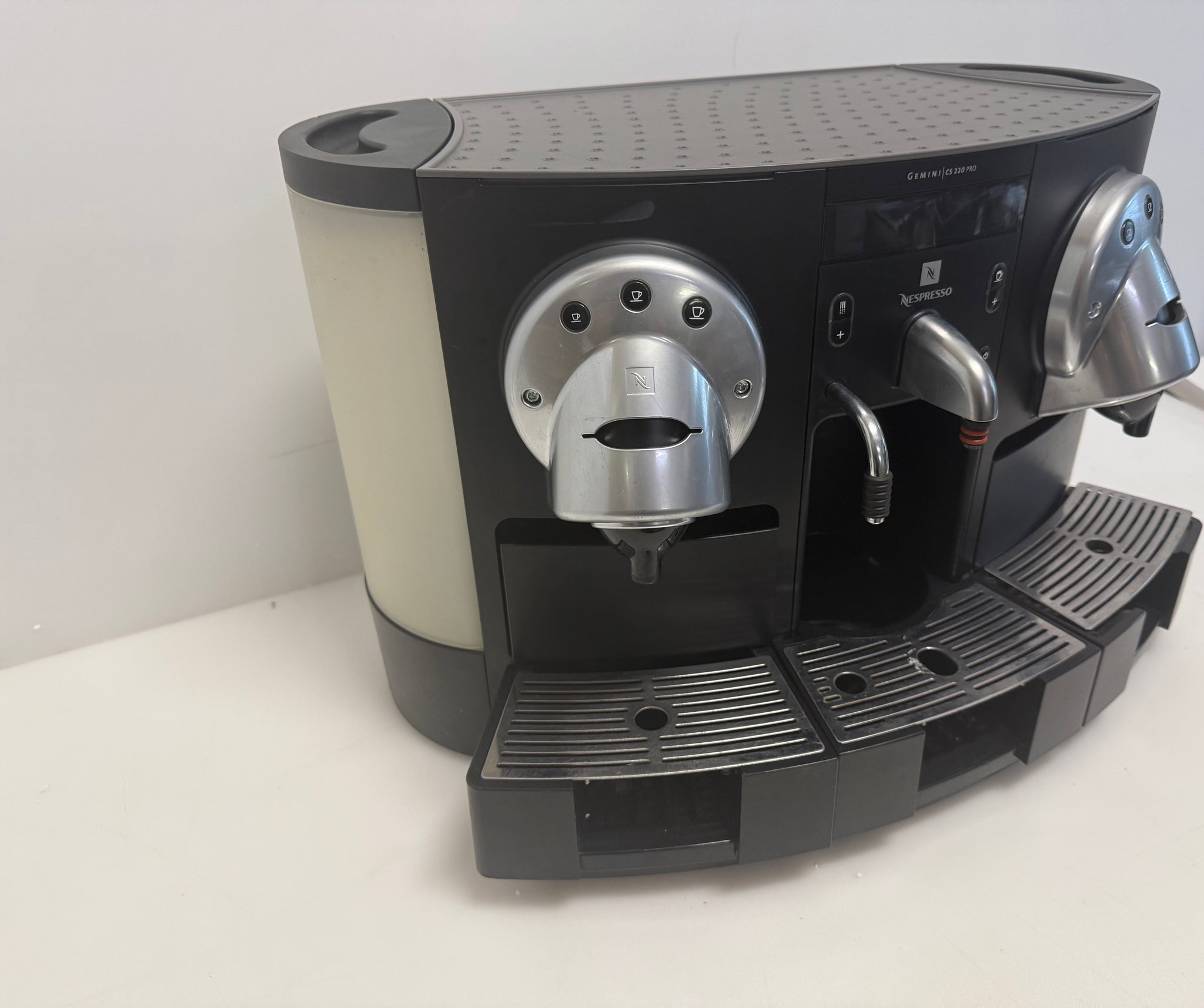 Gemini CS 220 Coffee Machine Nespresso Professional