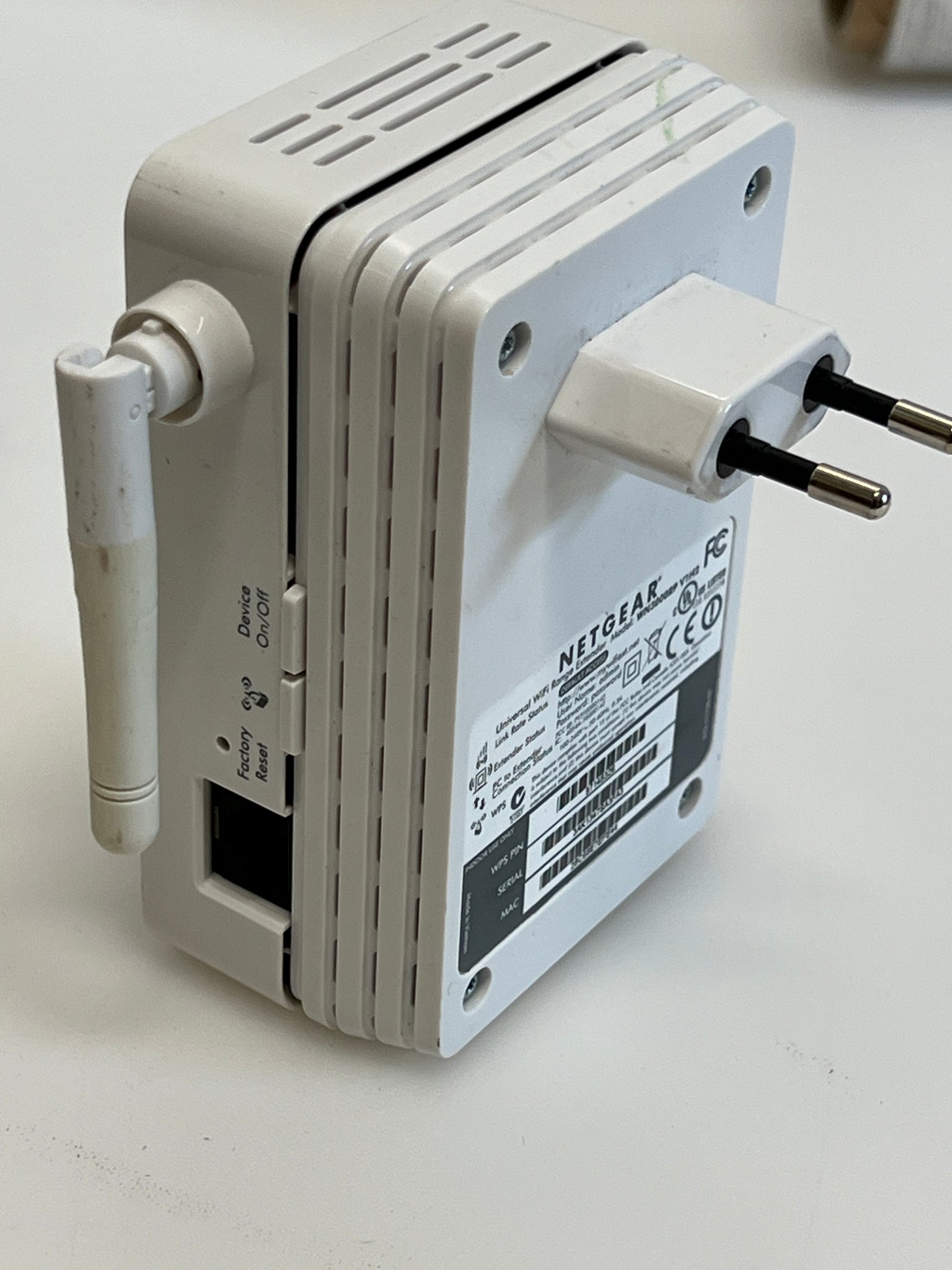 NETGEAR WN3000RP V1H2 WiFi Range Extender – N300, 2.4 GHz, Ethernet Port