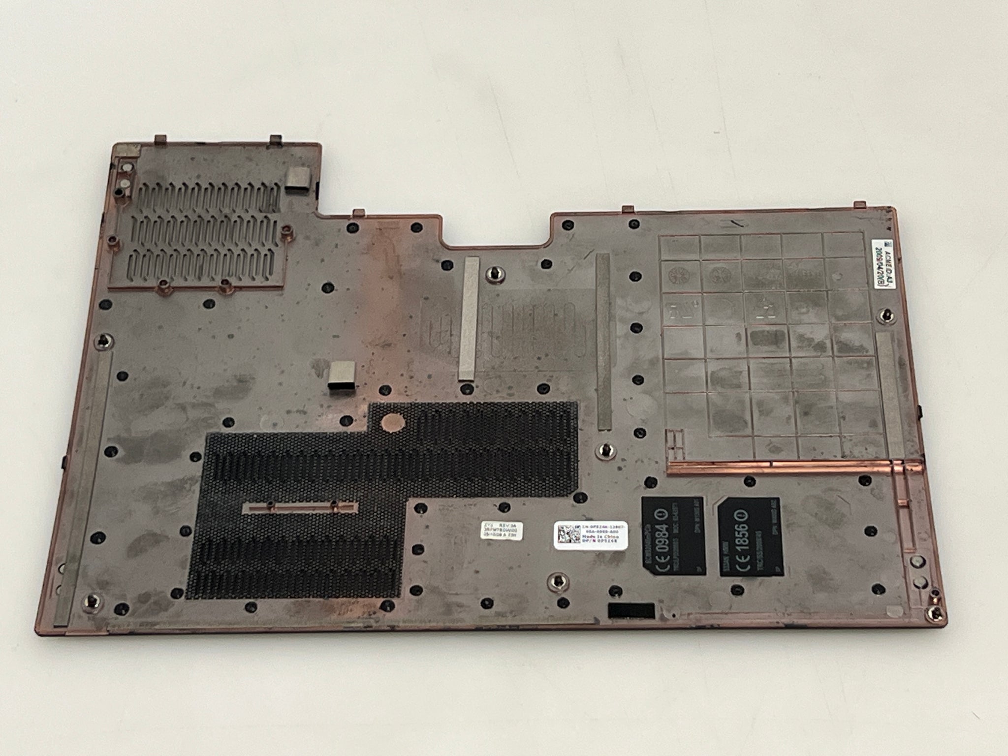 Dell PP33L Laptop -  Back Plate Cover