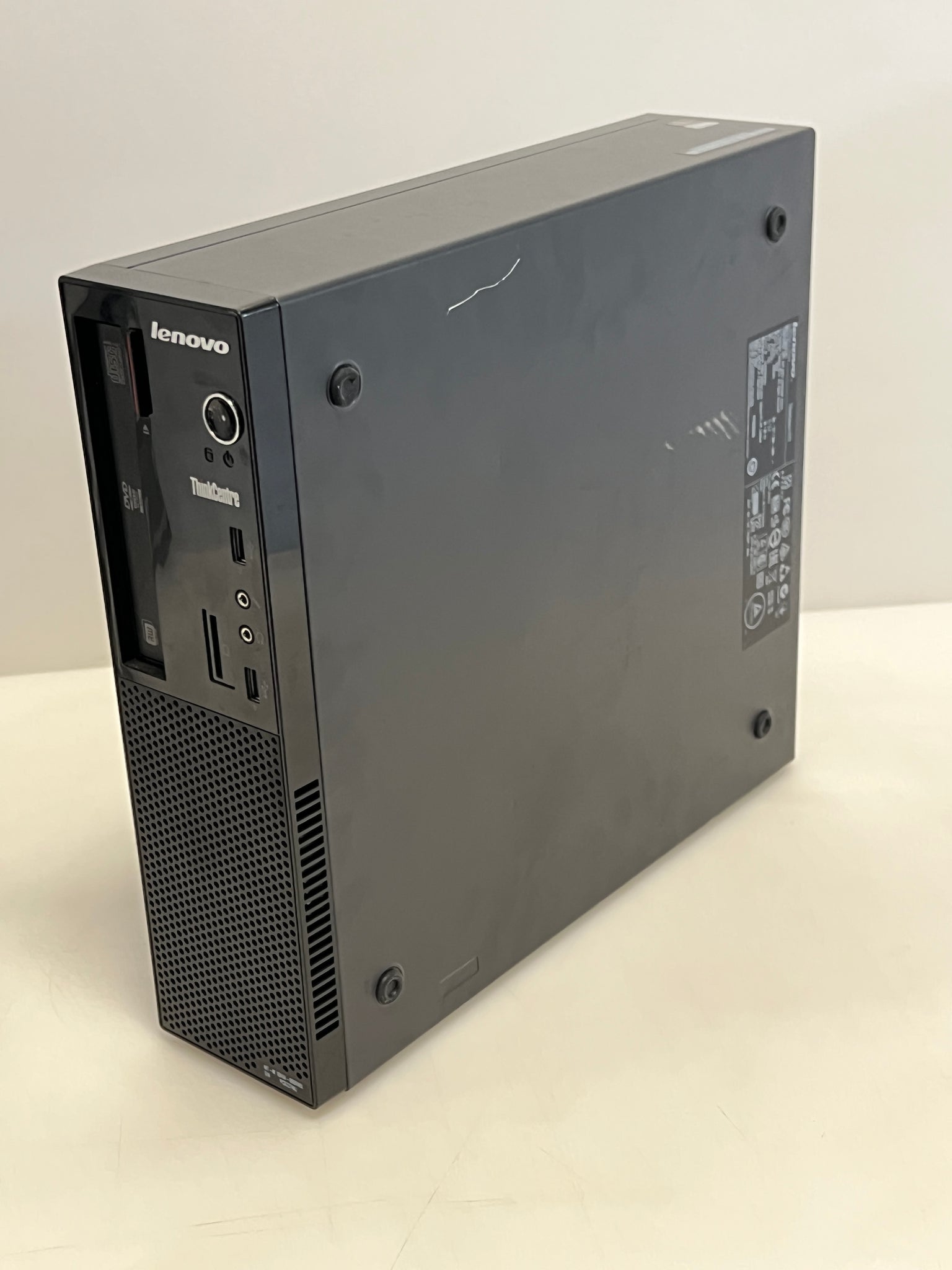 Lenovo ThinkCentre E73 Desktop – Intel i5-4460S 2.9 GHz | 8GB DDR3 | 128GB SSD | Intel HD 4600