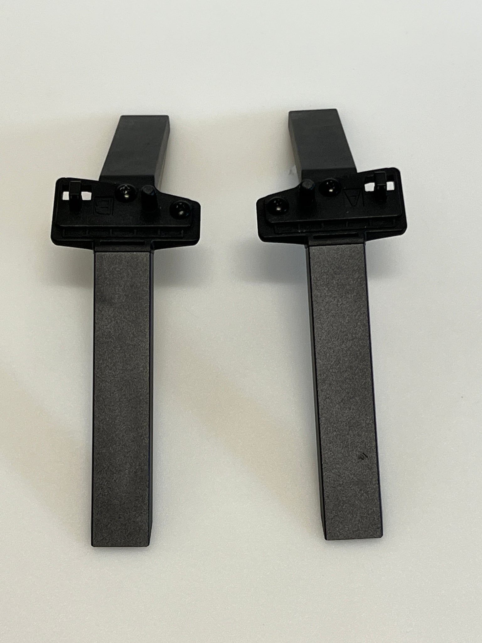 LG 49UN73003LA TV Stand Legs