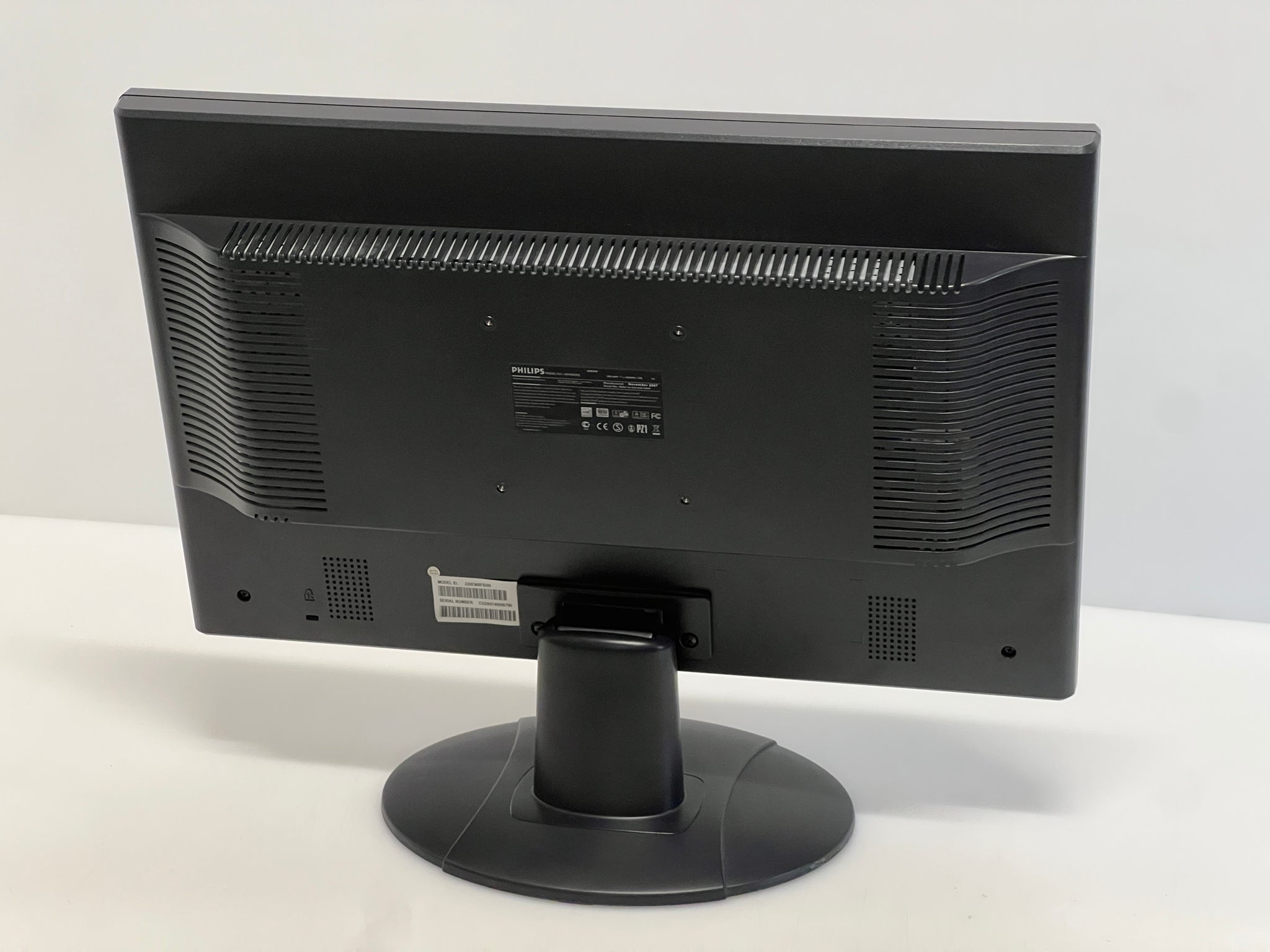 Philips 220EW8FB/00 22″ LCD Monitor – 1680×1050