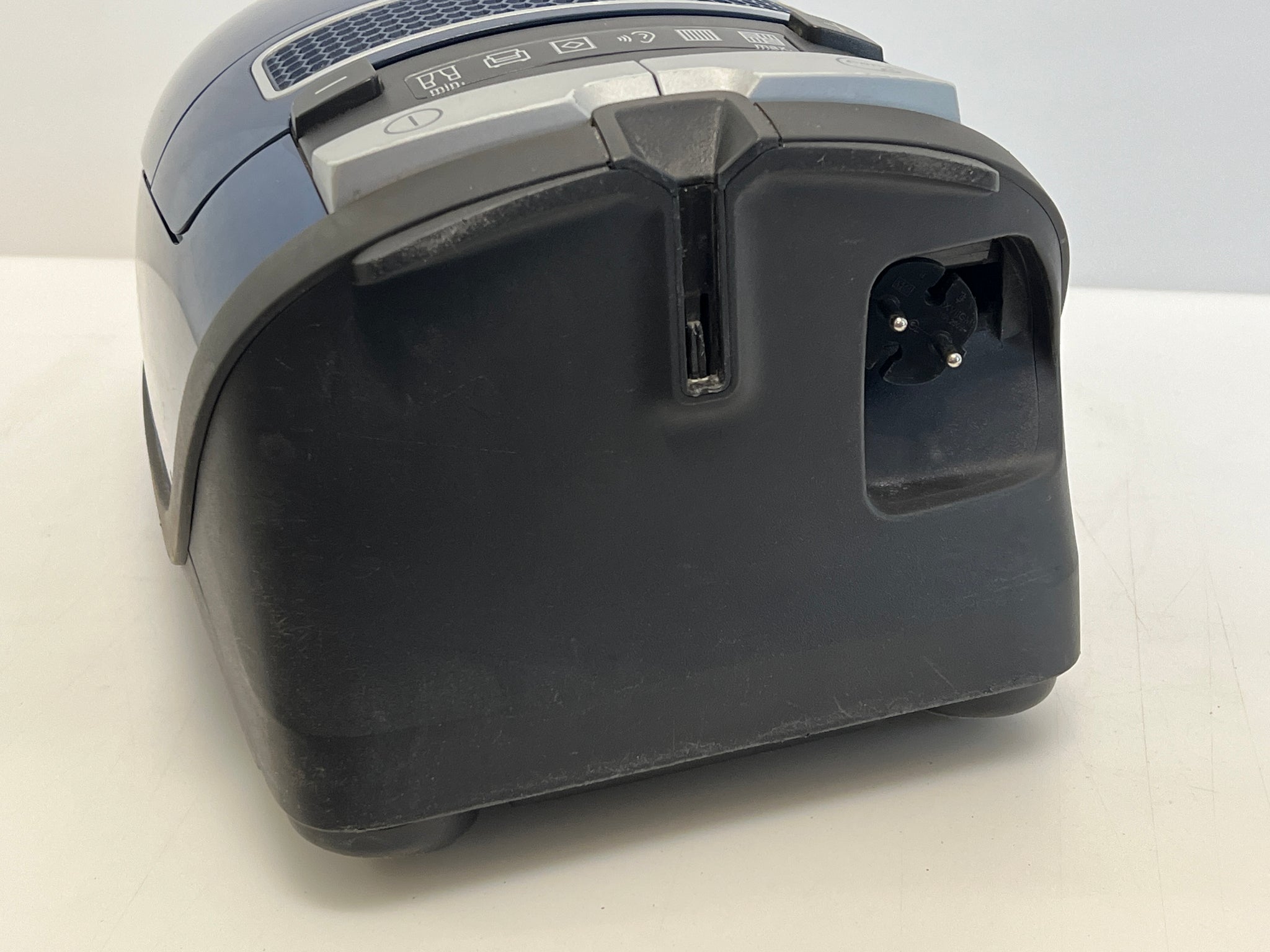 Miele Complete C3 (SGSE1) Canister Vacuum Cleaner