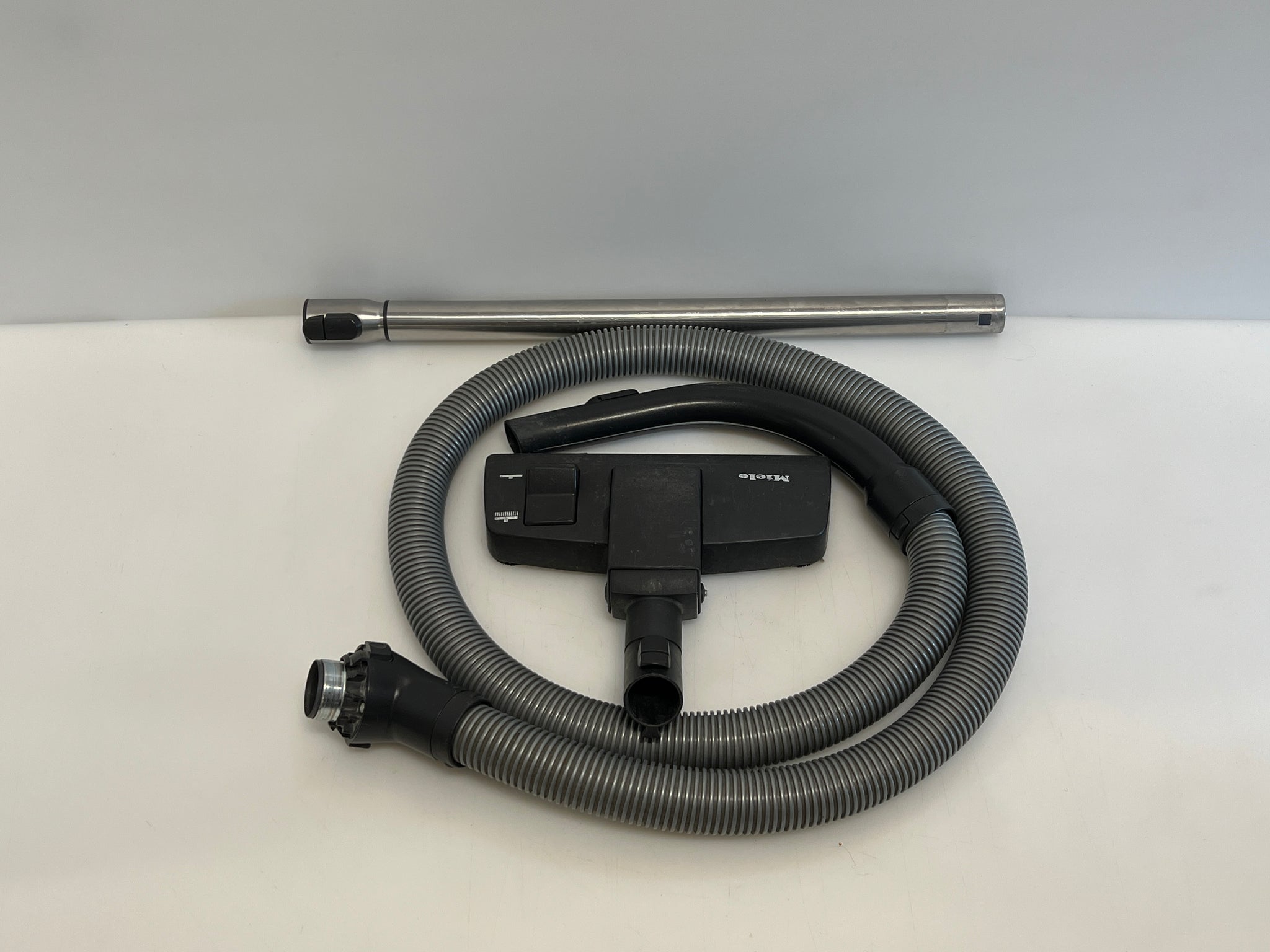 Miele Complete C3 (SGSE1) Canister Vacuum Cleaner