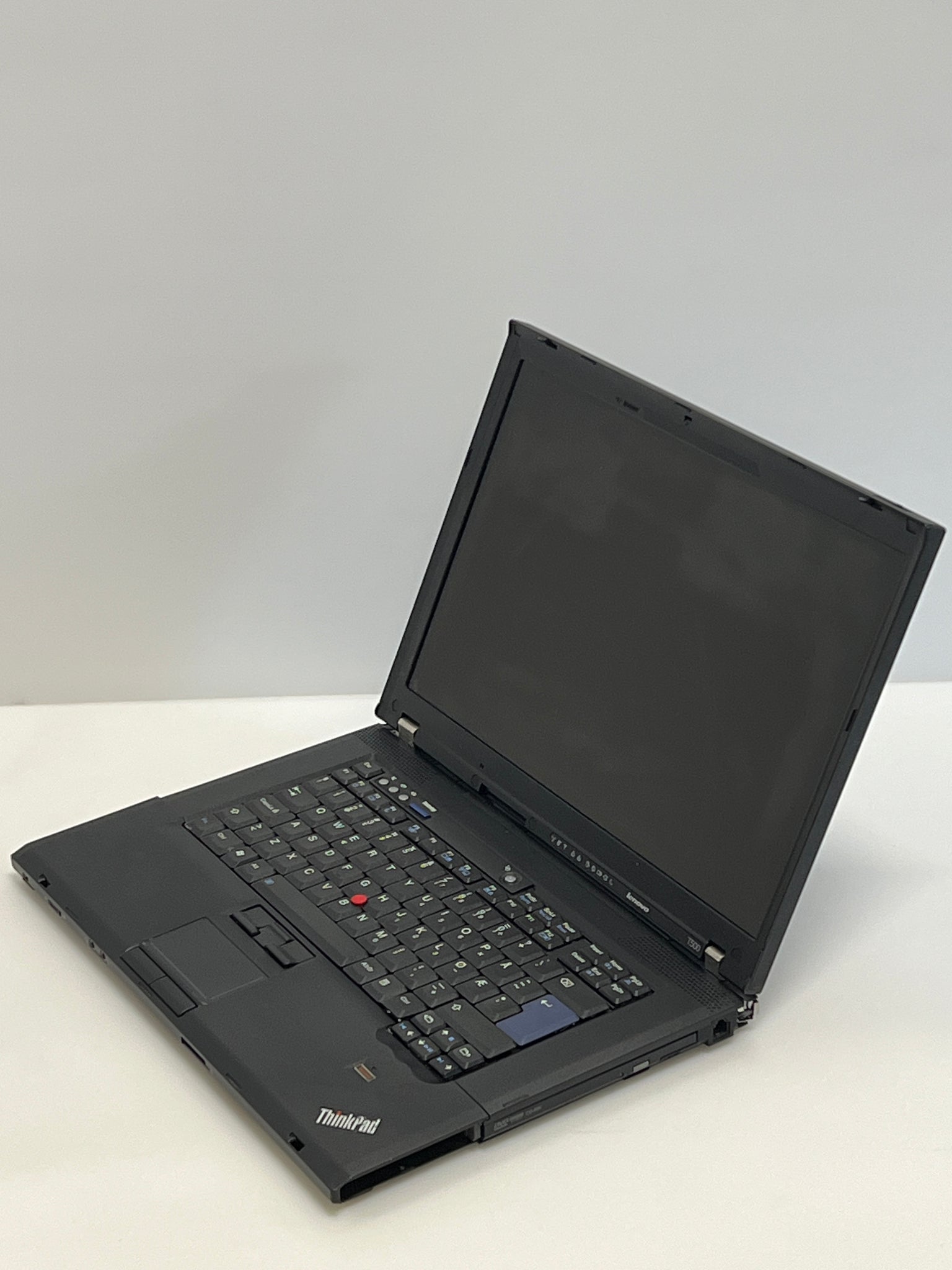 Lenovo ThinkPad T500 – Intel P8600, 4GB RAM, Intel Graphics