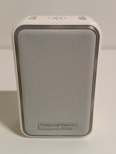 Ecost customer return Honeywell Wired Doorbell kit With Halo Light and Sleep Mode