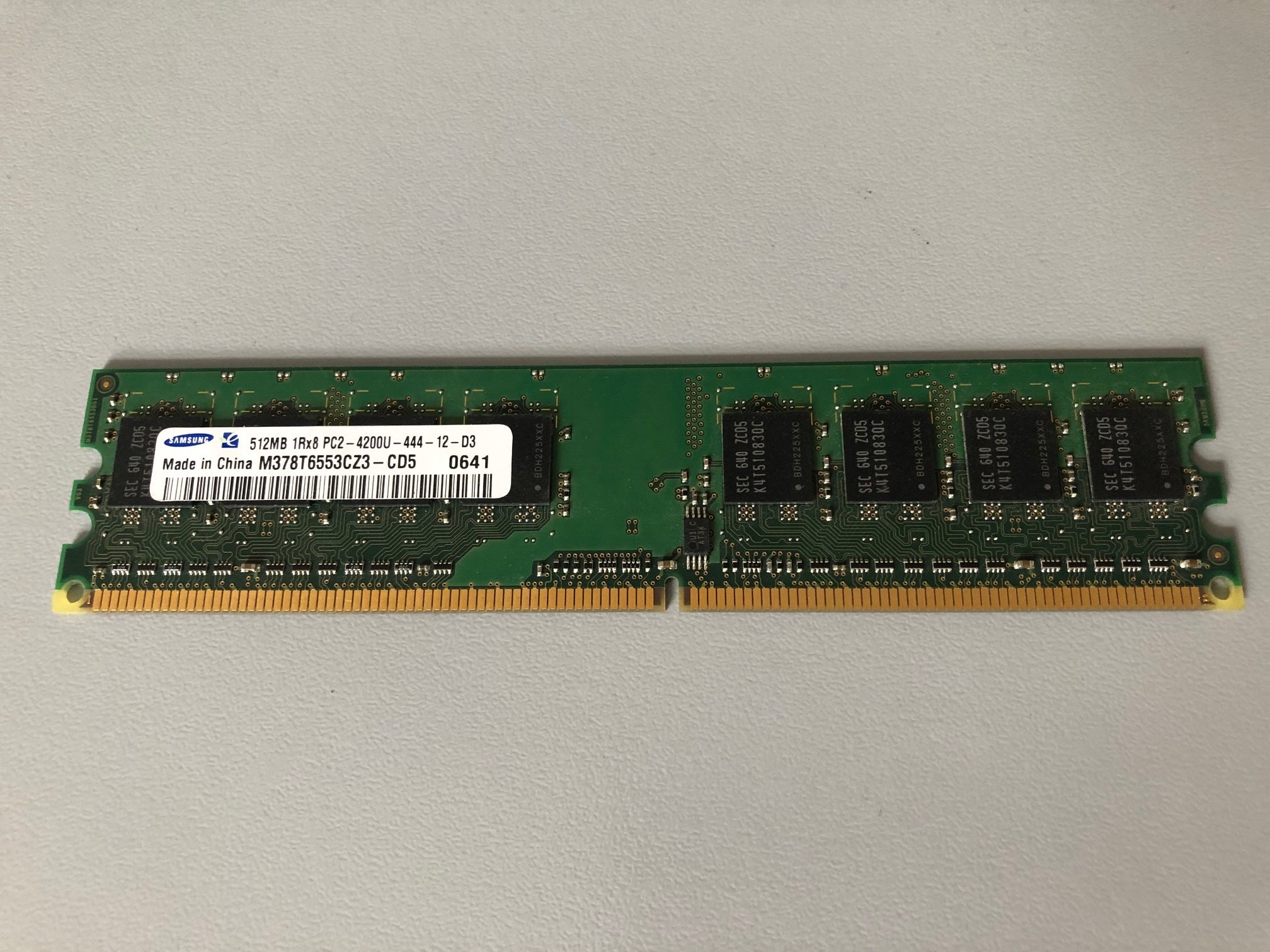 M378T6553CZ3-CD5 DDR2 SDRAM memory module