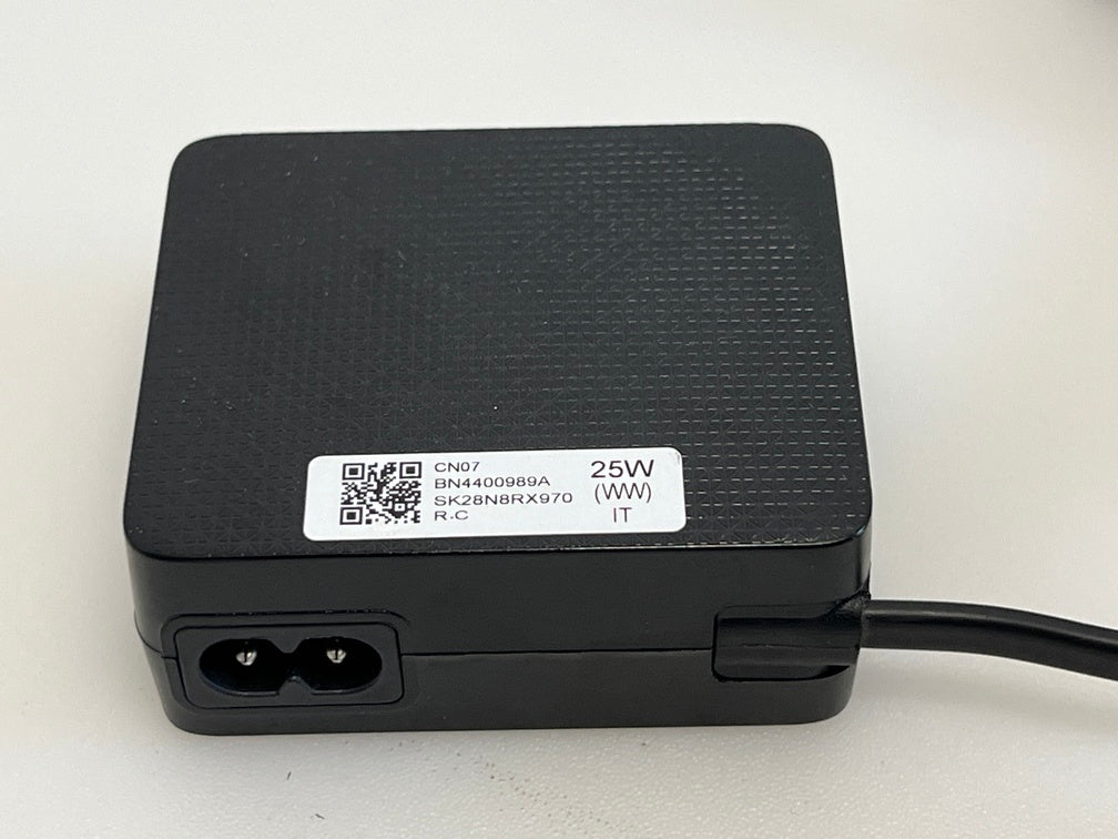 Samsung BN44-00989A / A2514_RPN – 14 V ⎓ 1.79 A (25 W) AC Adapter