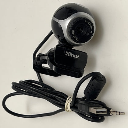 Trust Model 17003-02 – 4.8mm Fixed Focus USB Webcam