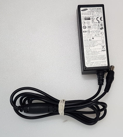 SAMSUNG PN3014 2.14A ~ 14V 30W AC Adapter