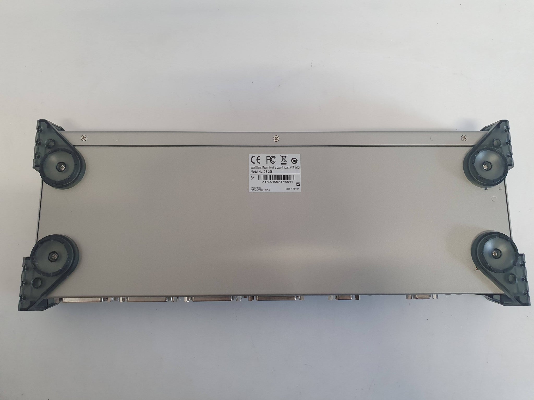 Aten 2-Console 8-Port PS/2 VGA/Audio KVM Switch
