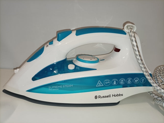 Ecost Customer Return, Russell Hobbs Steam Iron Supreme Steam Pro (2600 watt, 140 g/min extra steam