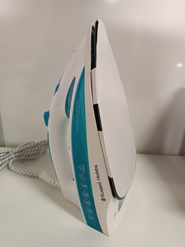 Ecost Customer Return, Russell Hobbs Steam Iron Supreme Steam Pro (2600 watt, 140 g/min extra steam