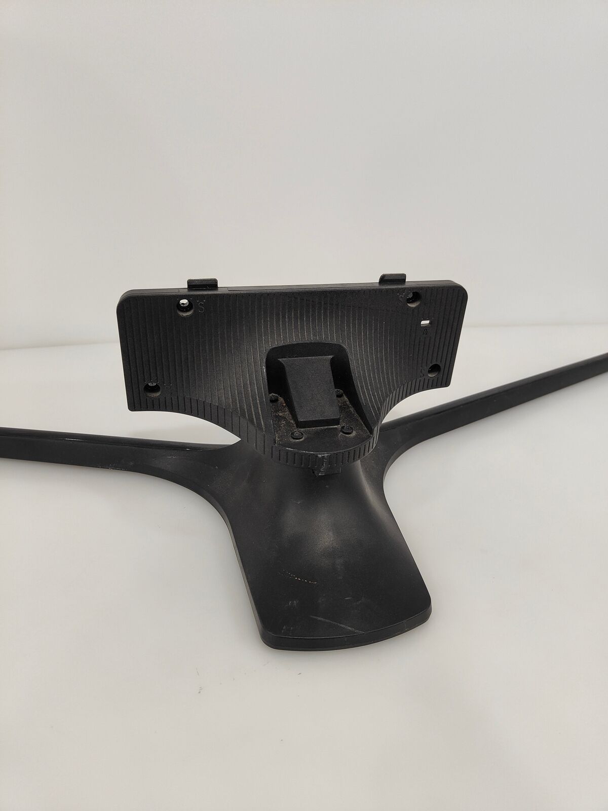 STAND (LEG) FOR SAMSUNG UE50KU6072U 