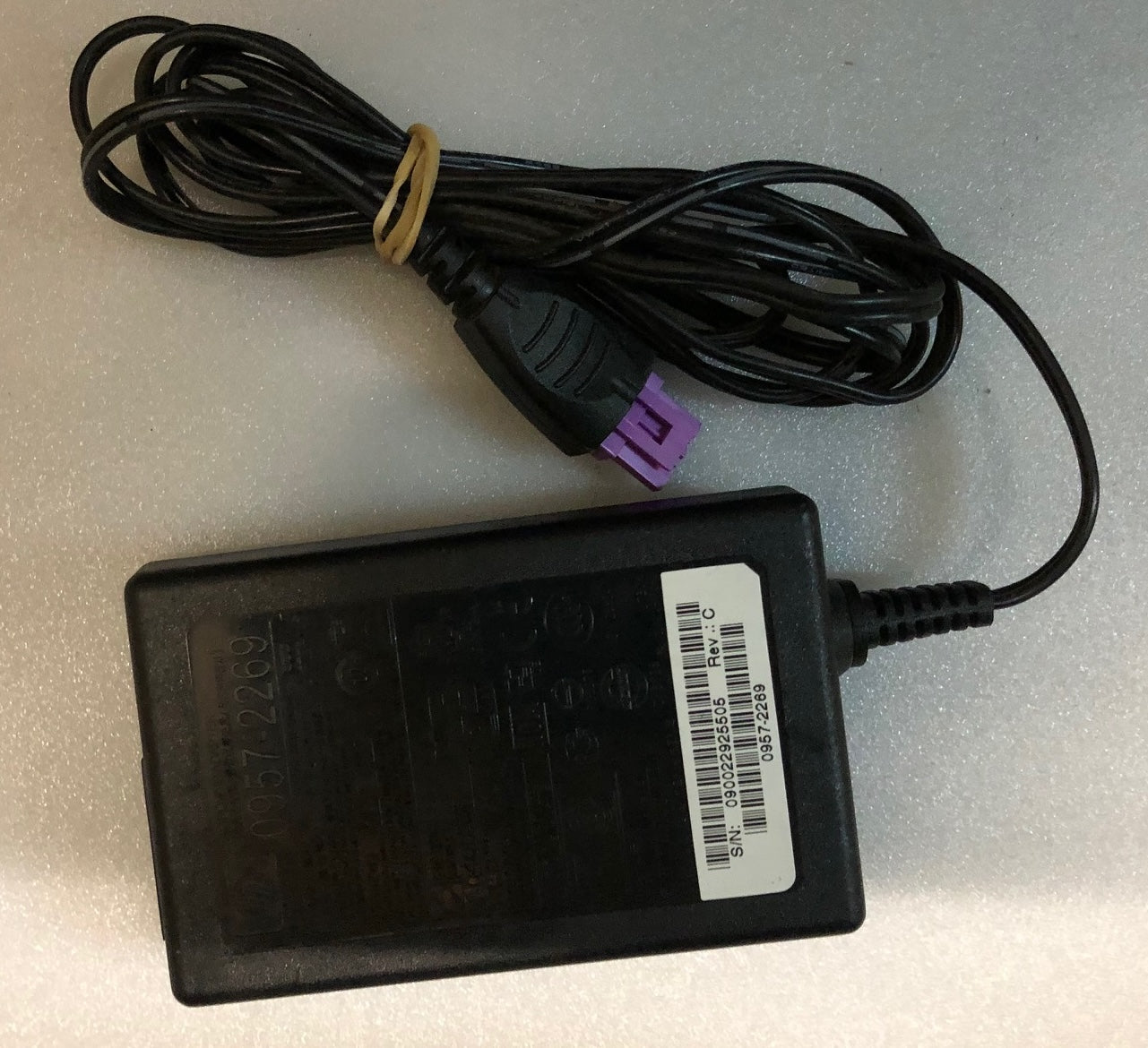 HP 0957-2269 AC Power Adapter