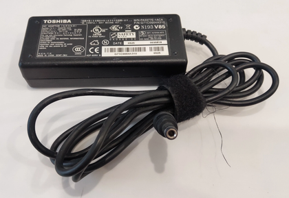 Toshiba PA3377E-1ACA 15v-4a adapter