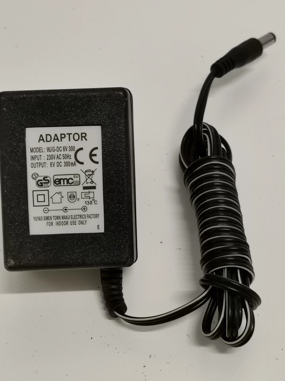 ADAPTOR WJG-DC 6V 300 6V DC 300mA 