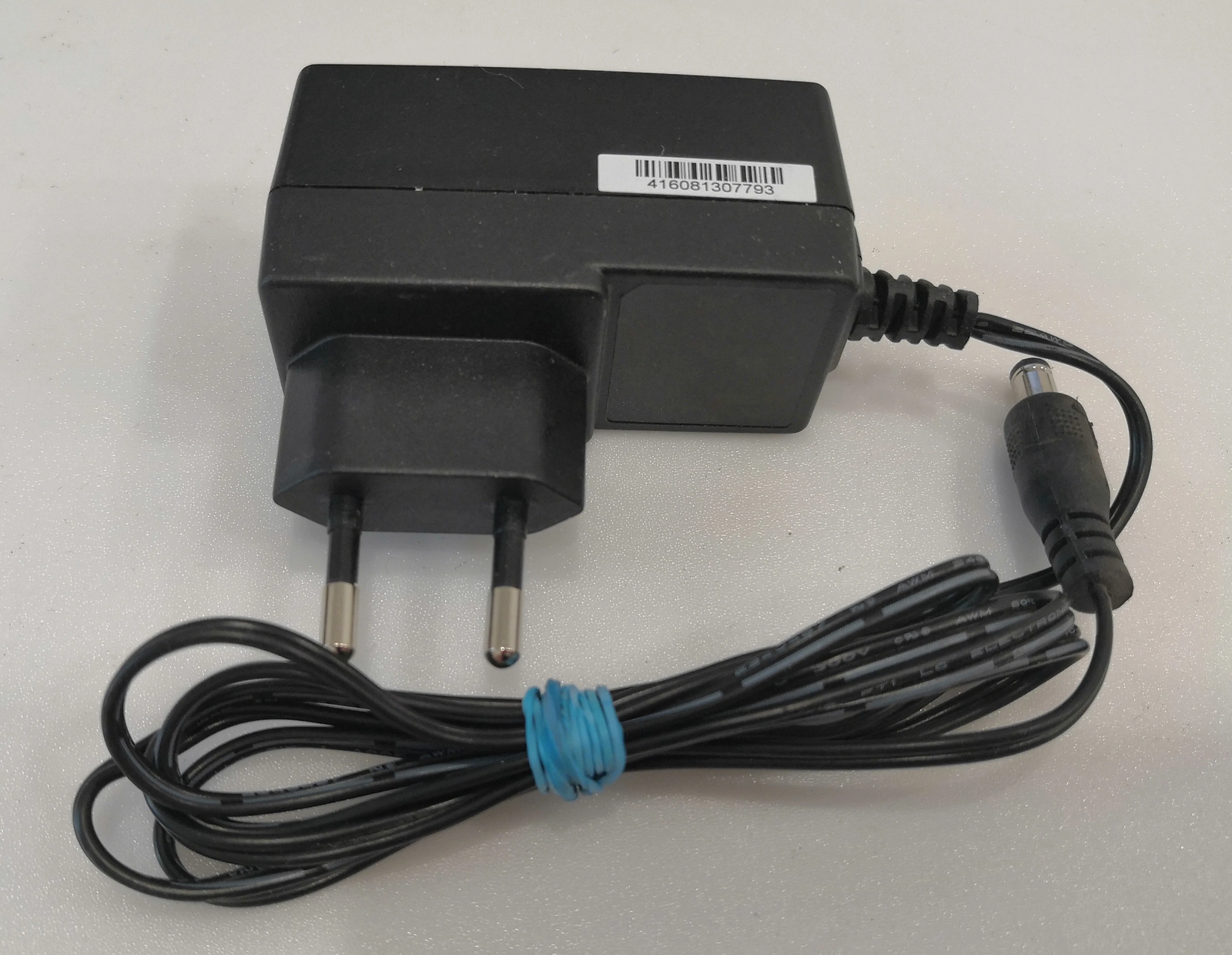 D-LINK MU05BS050100-C5 5V-1a adapter