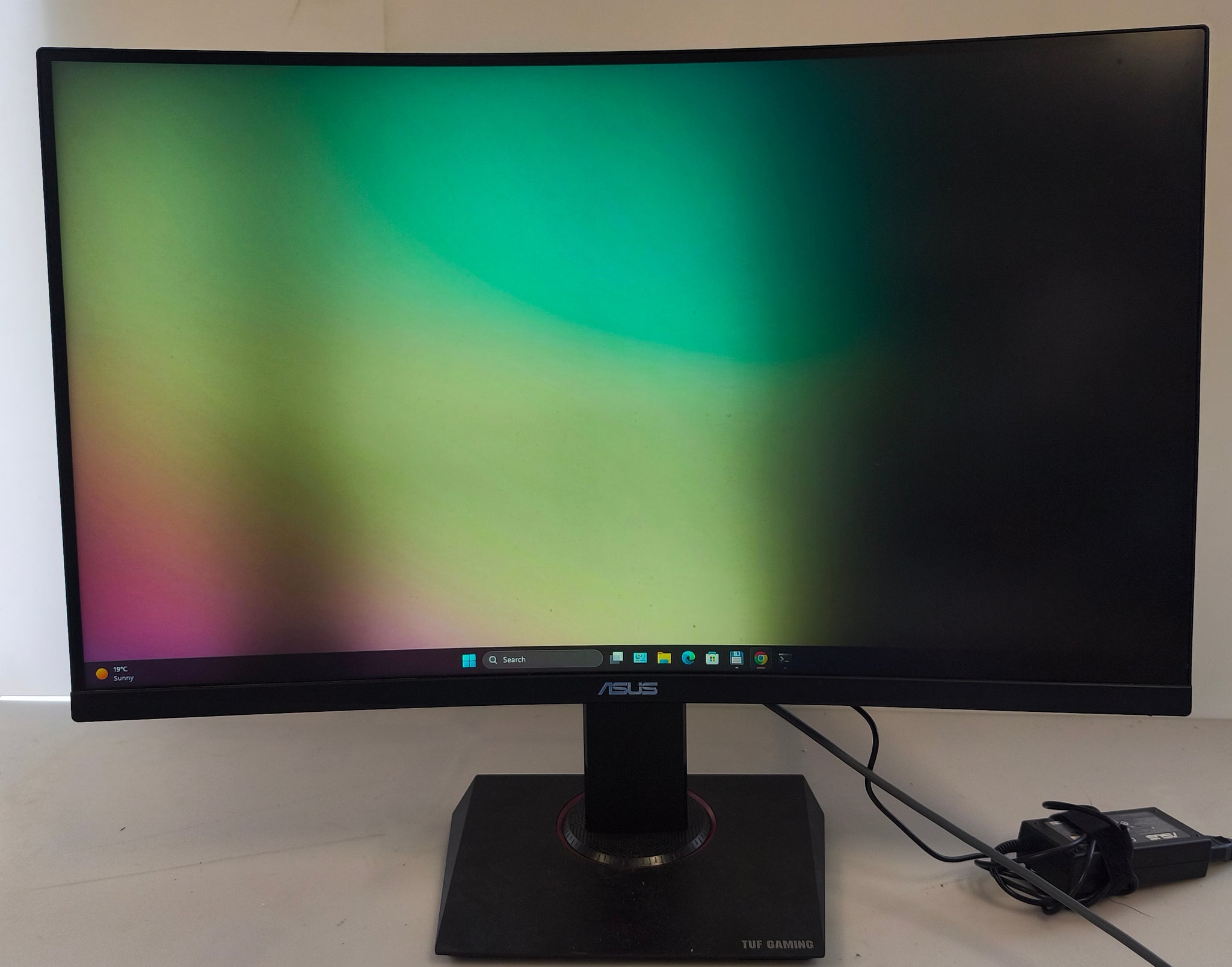 Asus VG32VQ curved 31.5 monitor for parts