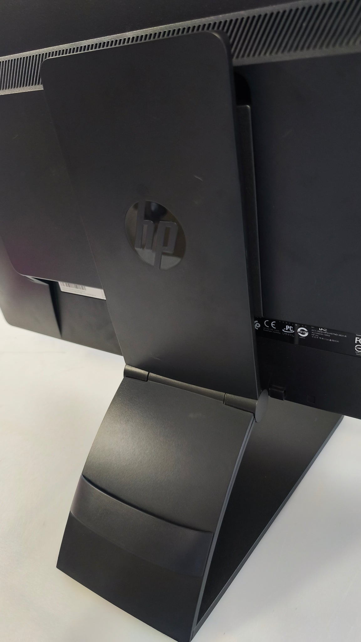 HP EliteDisplay E271i 27