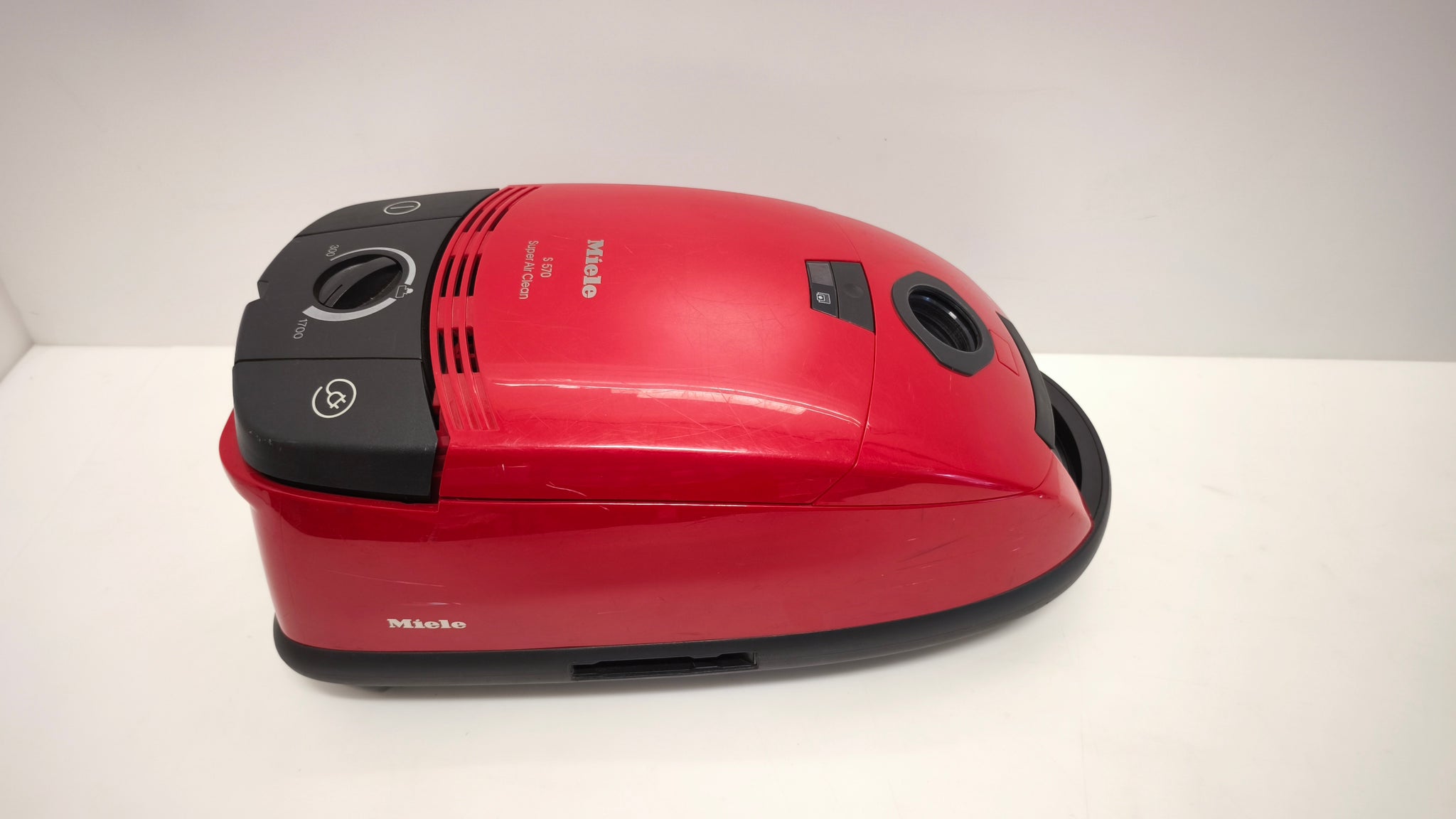 Miele S 570 Super Air Clean Vacuum Cleaner