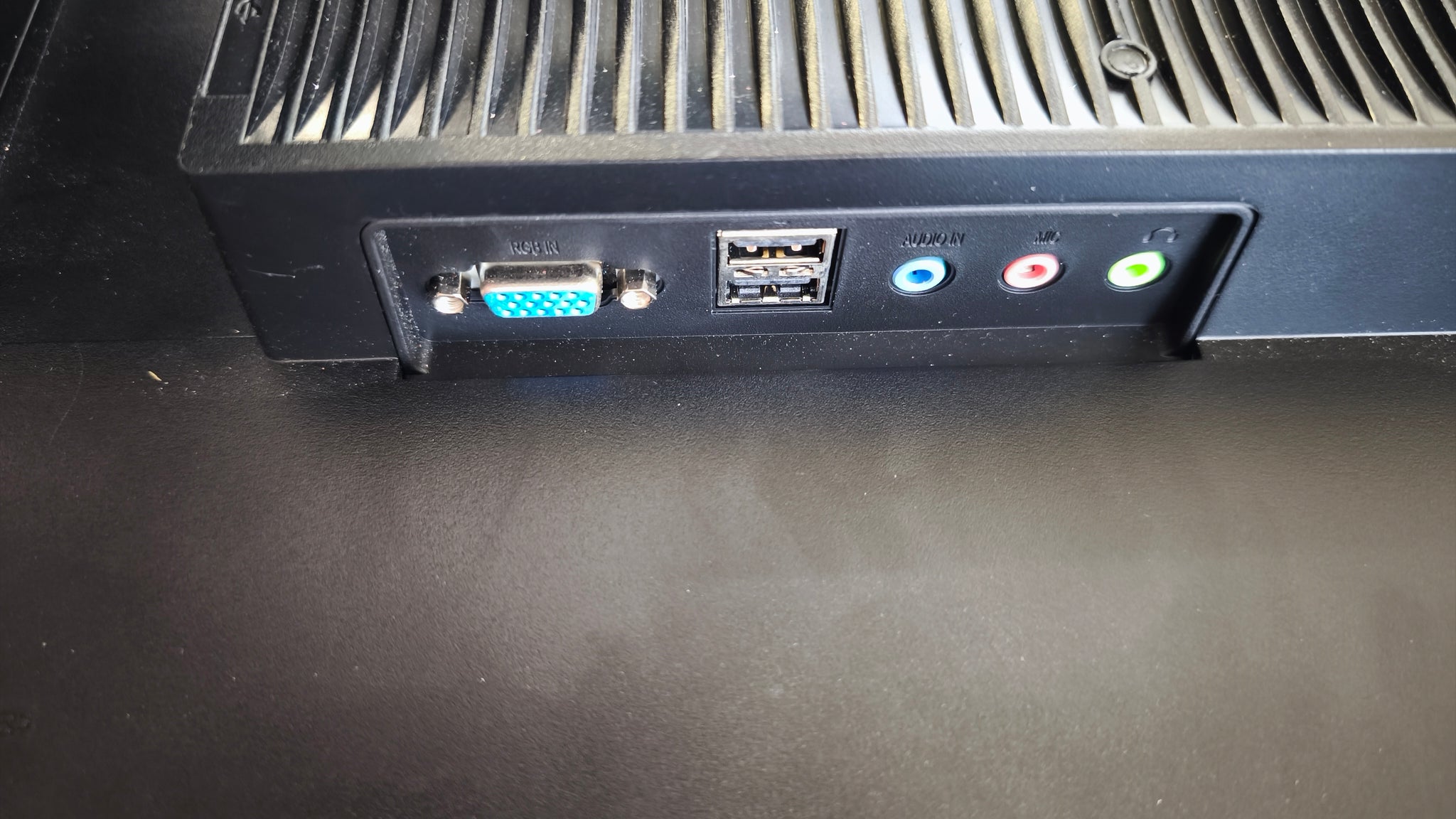 Samsung NC241 24
