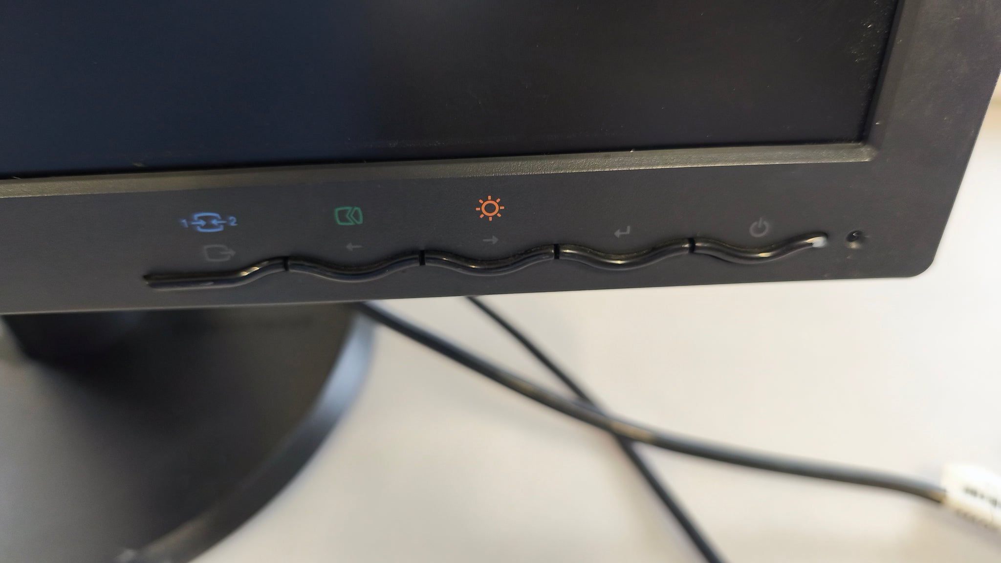 Lenovo LT2452pwC 24