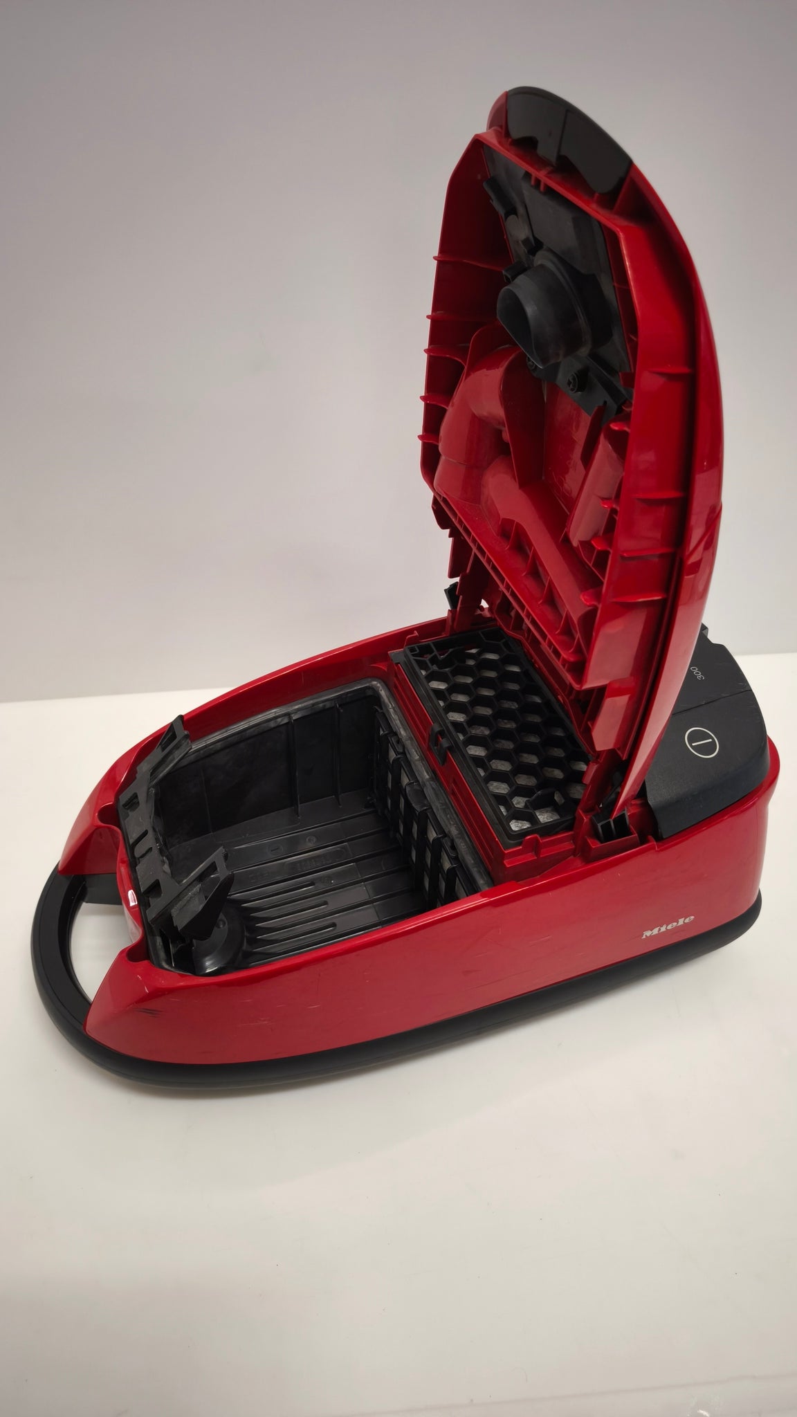 Miele S 570 Super Air Clean Vacuum Cleaner