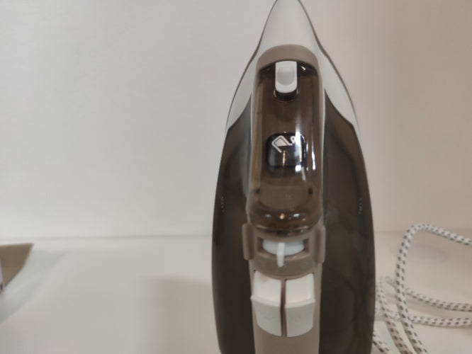 Ecost Customer Return, Rowenta Effective + DX1635 Steam iron Stainless Steel soleplate 2400 W Brown