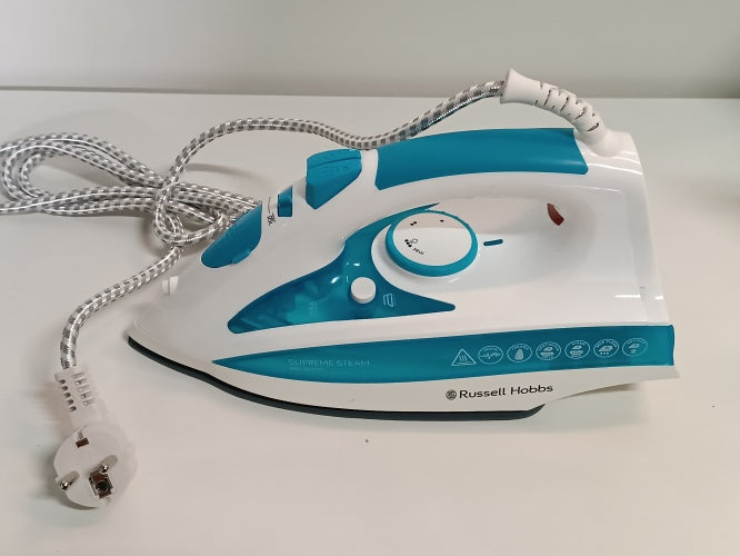 Ecost Customer Return, Russell Hobbs Steam Iron Supreme Steam Pro (2600 watt, 140 g/min extra steam