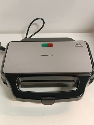 Ecost Customer Return, Emerio XXL sandwich toaster suitable for