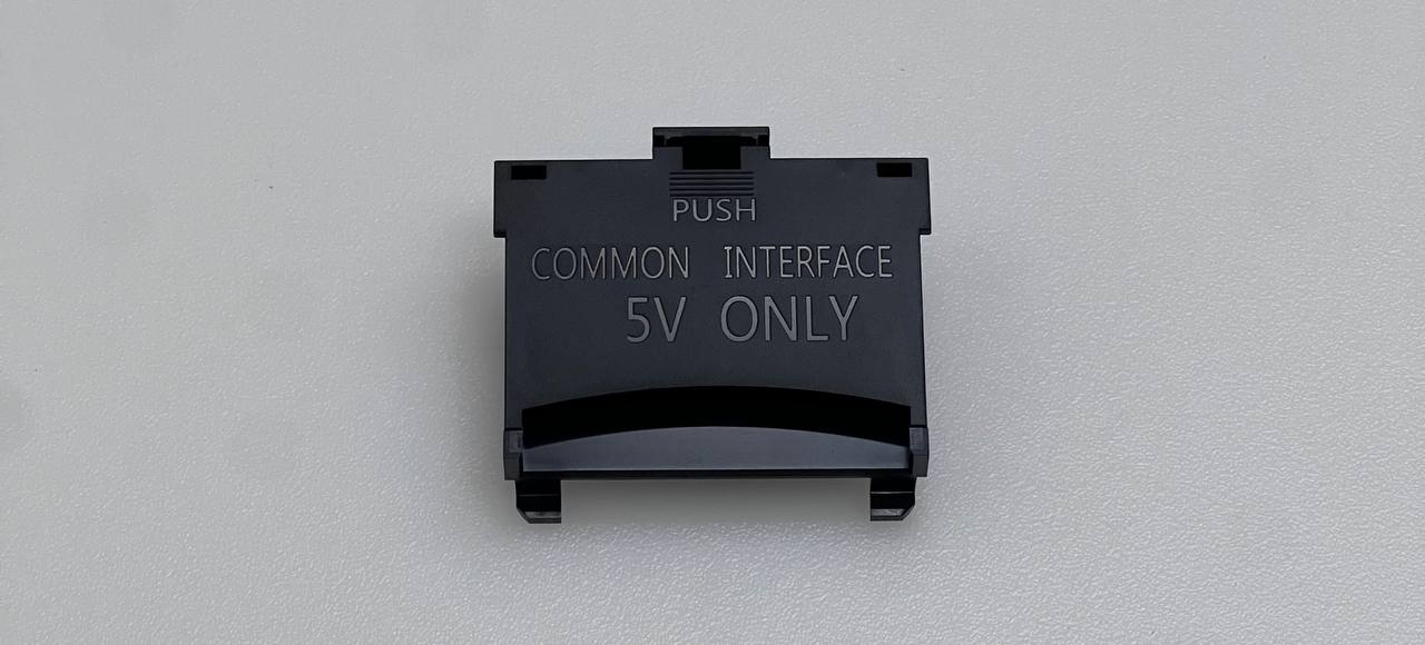 Samsung UE43AU7172U Smart TV Common Interface Board - 5V