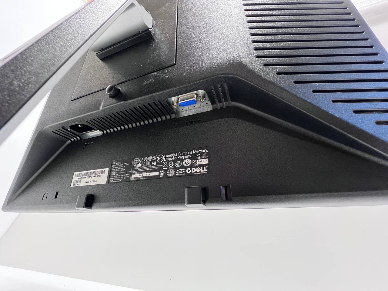 Dell E197FPF LCD 19” Flat Panel Wide Screen, Monitor