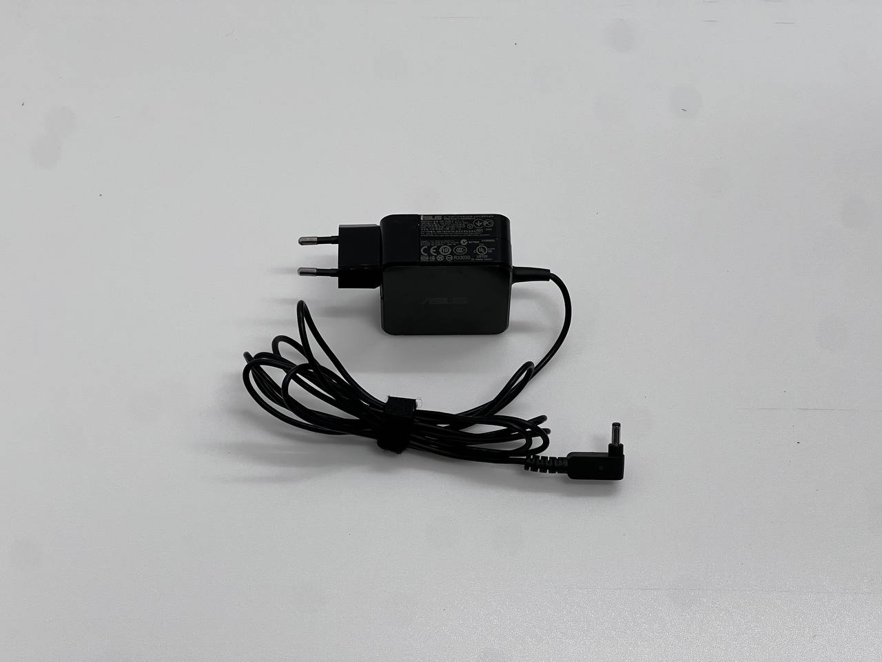 Asus ADP-45AW Adapter - AC 19V 2.37A