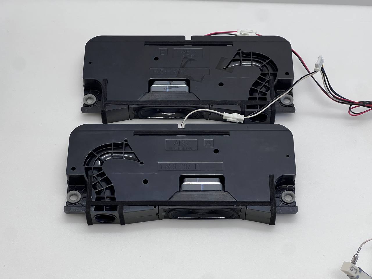 Speakers 1-859-287-11 / 1-859-287-21 for Sony KD-65XG8596 TV